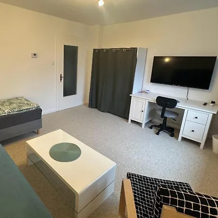 In Ruhiger Lage Appartement *